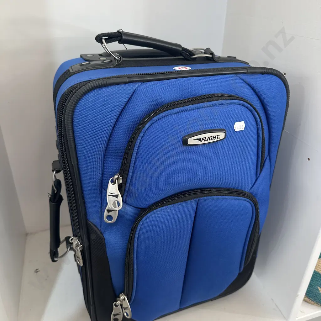 tidy travel case Image 1++