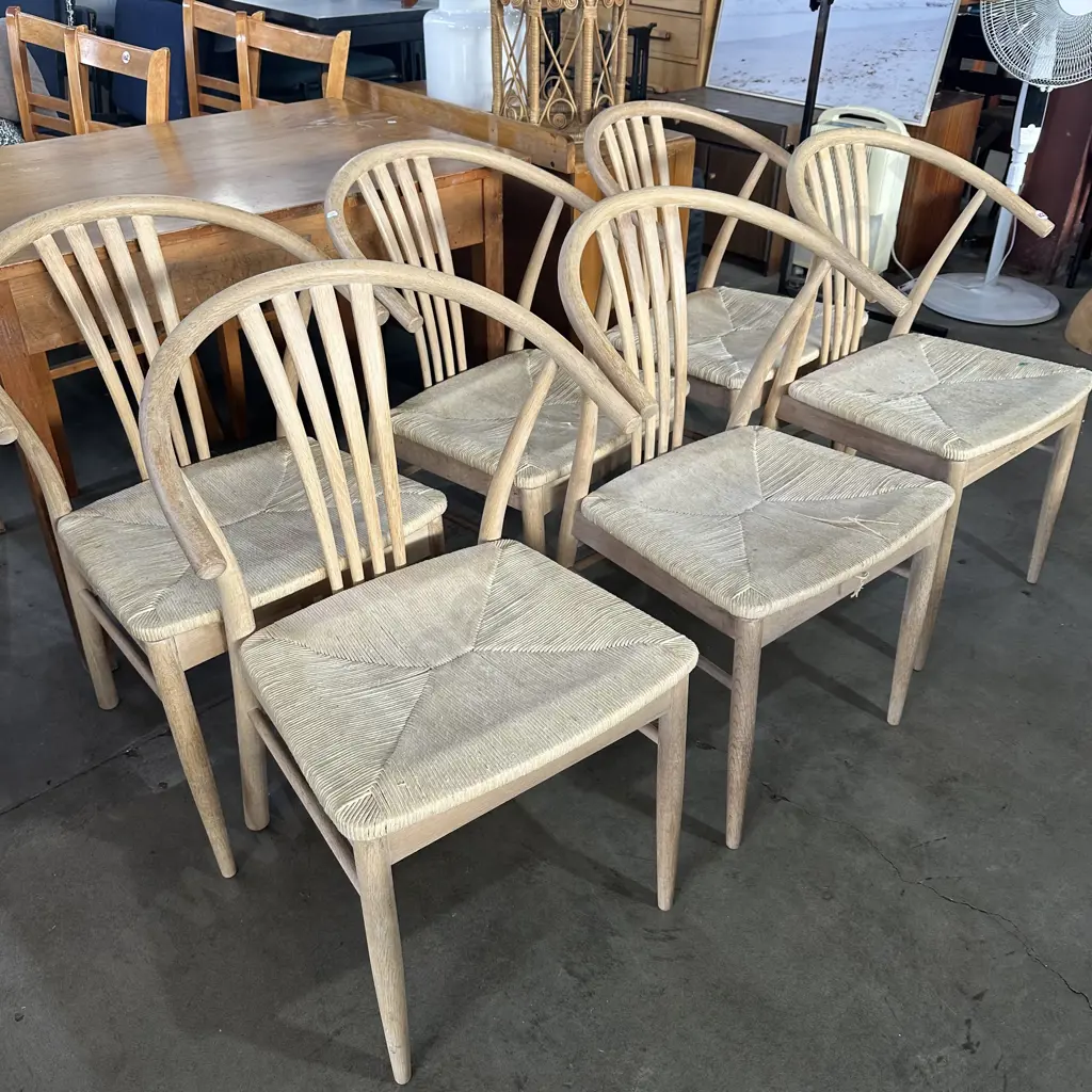 set 6 Oak rush seat chairs - well used Image 1++