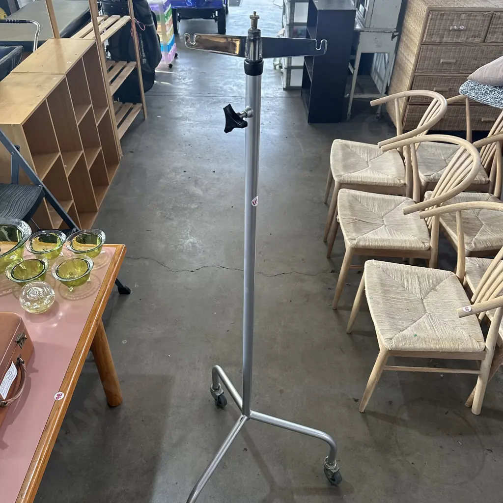 rolling stand Image 1++