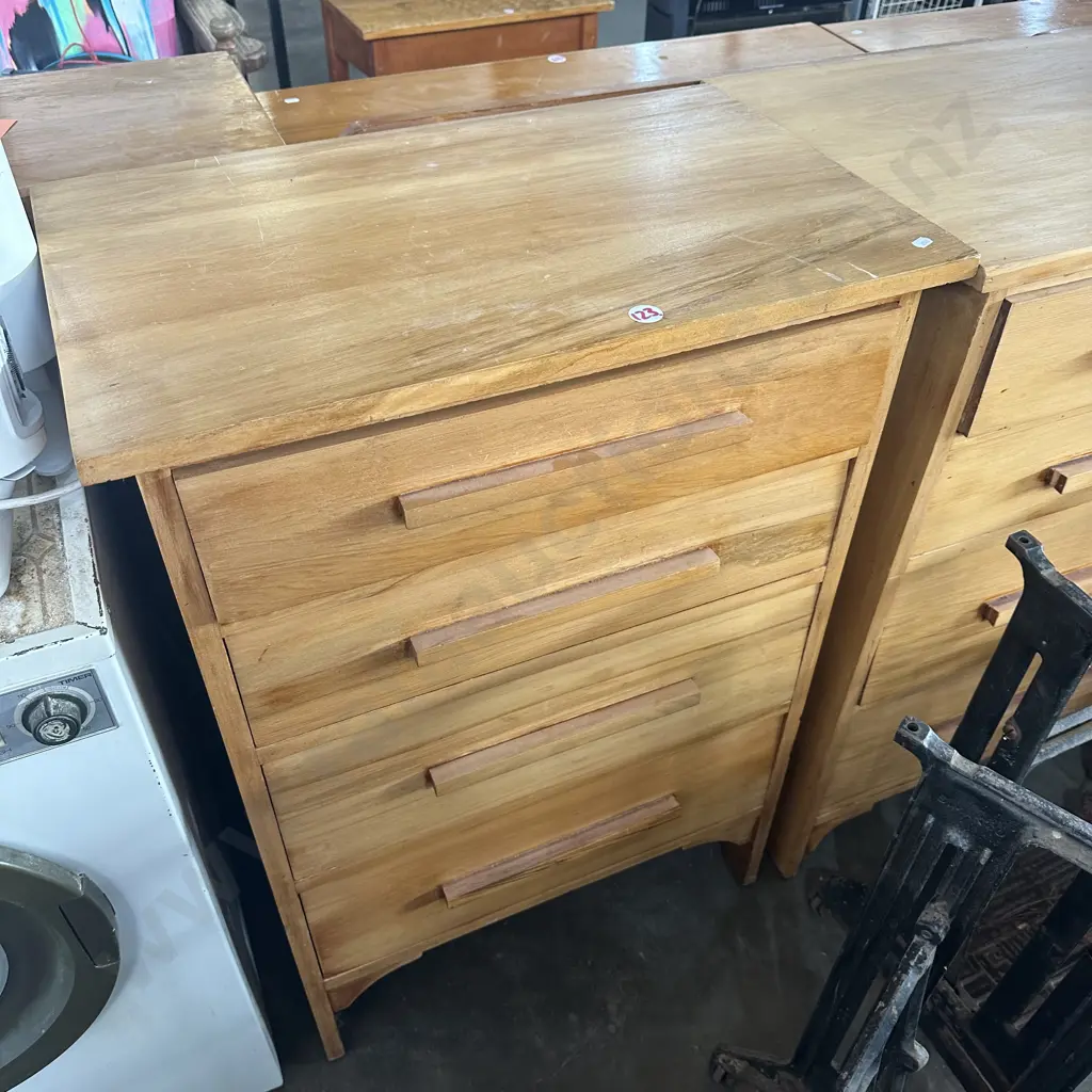 Rimu drawers Image 1++