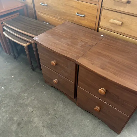 Pr bedsides and nest tables