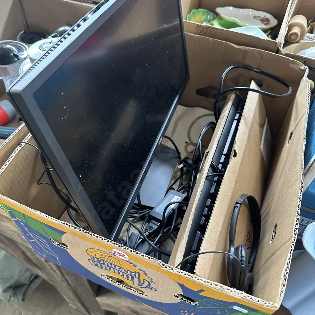 Two keyboards, screen, mouse and headset. Image 1++