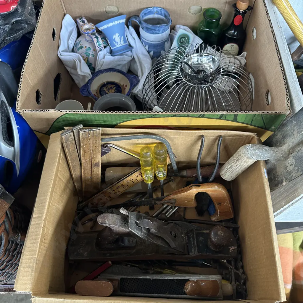 Two boxes tools and collectables including wedgewood. Image 1++