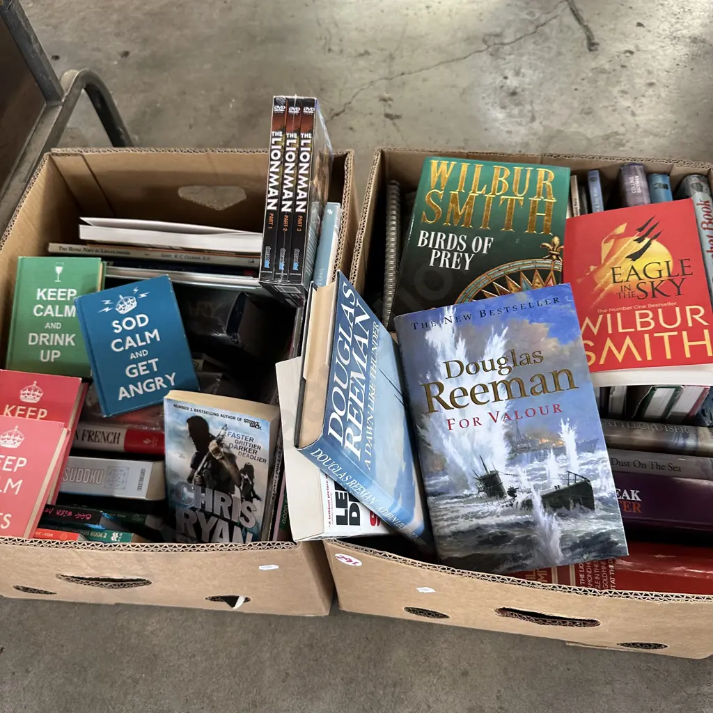 Two boxes of books. Image 1++