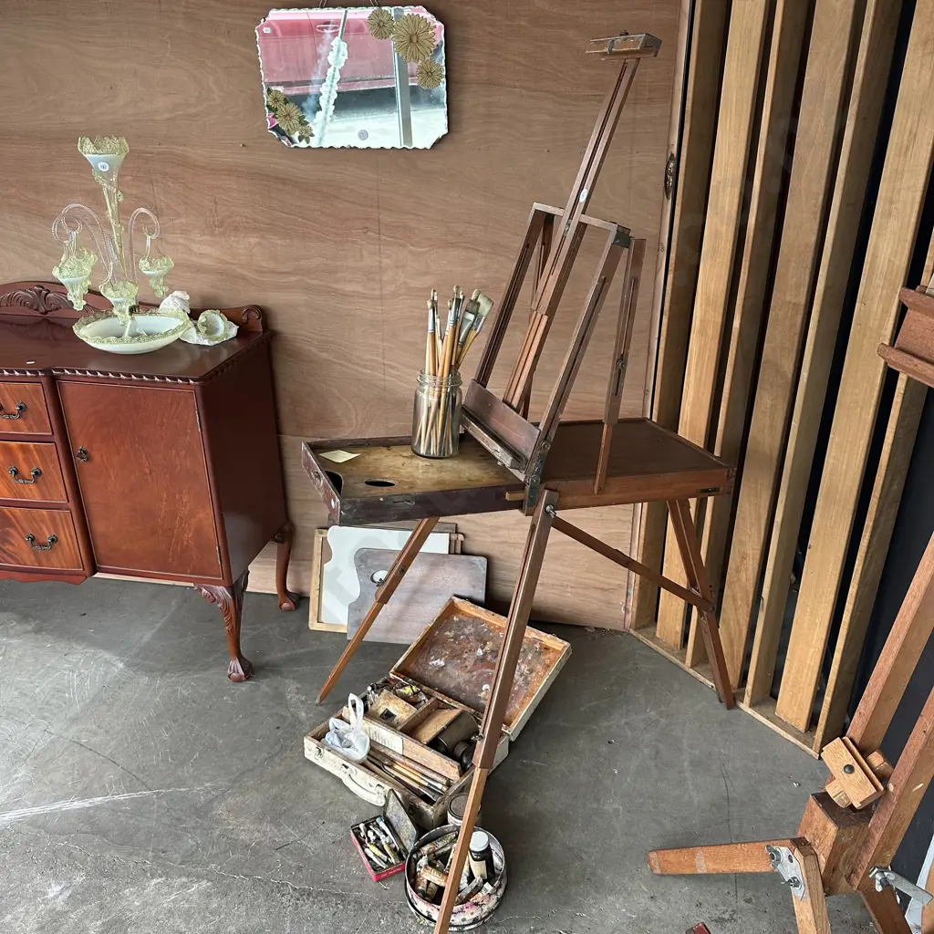 1930s artist travel easel  with brushes, oils and case etc. Provenience provided Image 1++