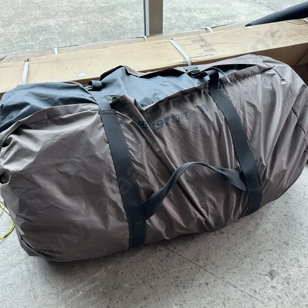 as new zempire Jetset5 tent Image 1++