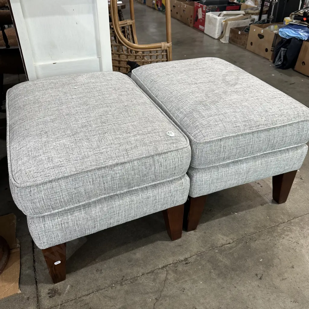 Pr foot rests Image 1++