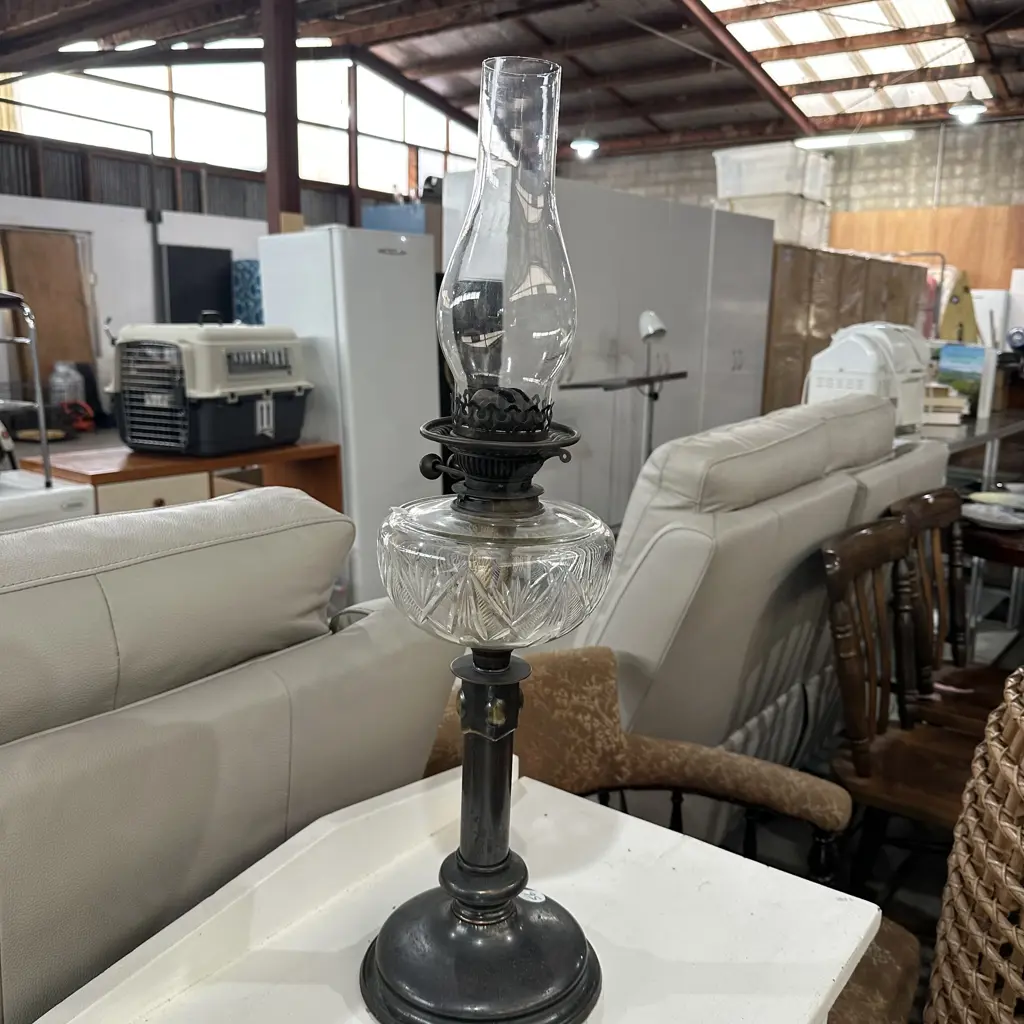 large vintage lamp Image 1++