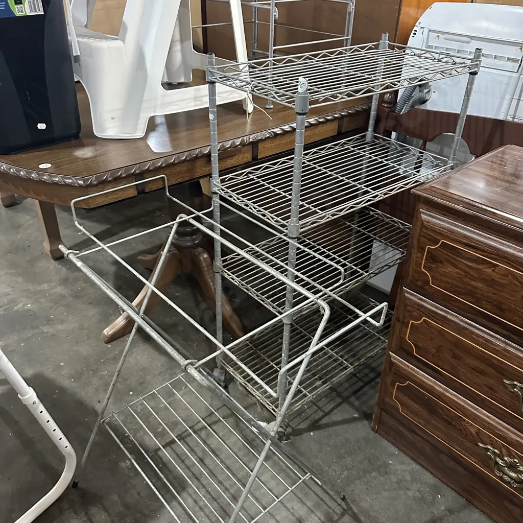 2 wire stands plus other Image 1++