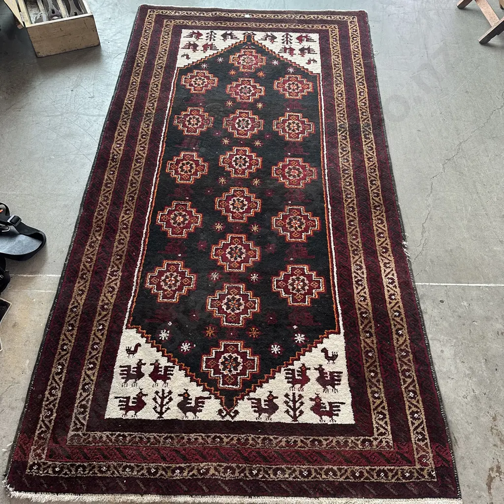 Persian rug 2200 x 1100 (slight damage to edge) Image 1++