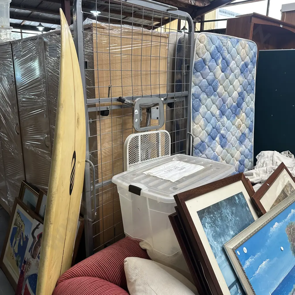 rolled arm sofa , single bed, rollaway etc Image 1++