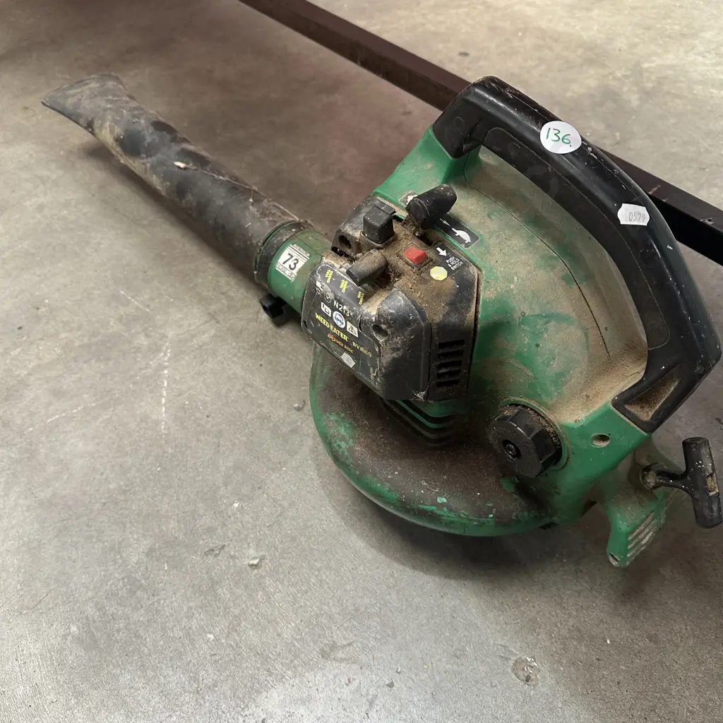 leaf blower Image 1++