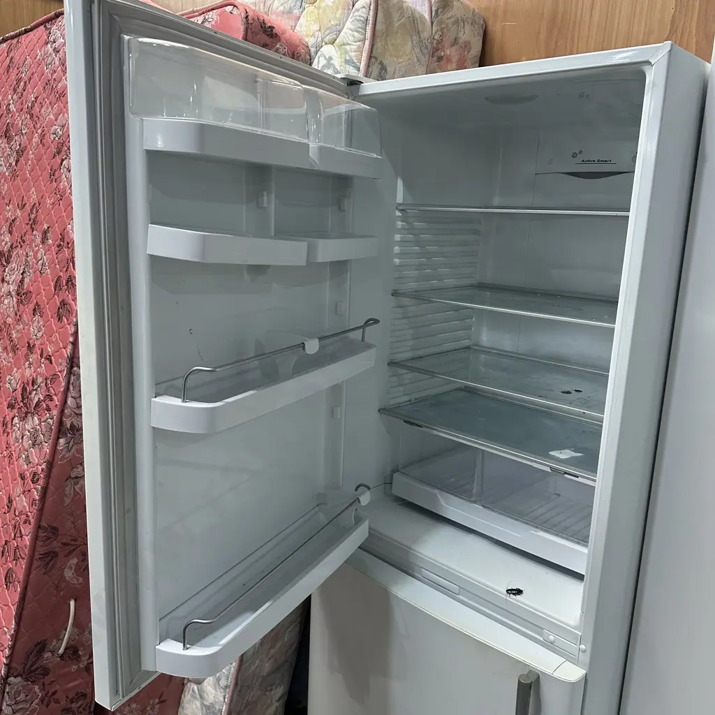 fridge freezer Image 1++