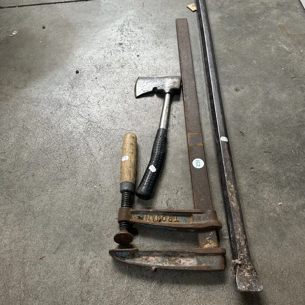Trojan F clamp, wrecking bar and tomahawk Image 1++