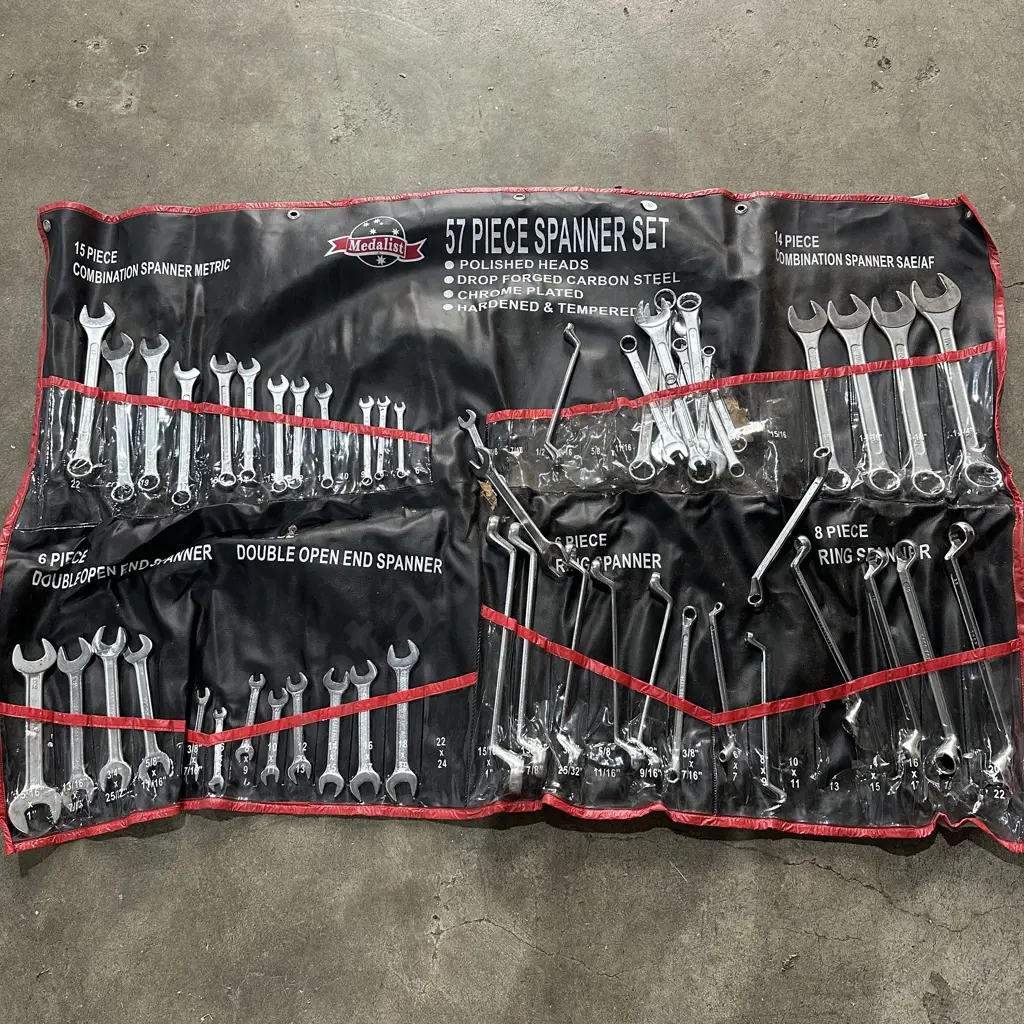 large wall hanging Medalist spanner set Image 1++