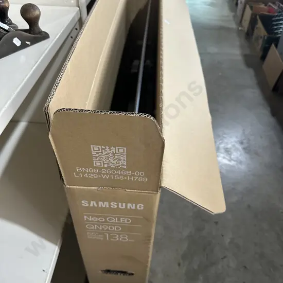 new samsung 55'' flat screen TV with broken screen (see details)