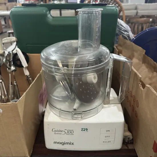 Magimix kitchen wizz.