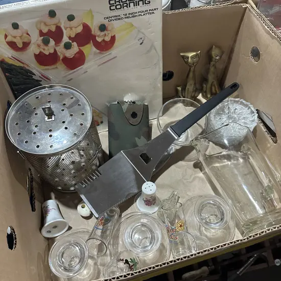 Box lot boxed platter, Bar-B-Boss, cat ornaments etc.