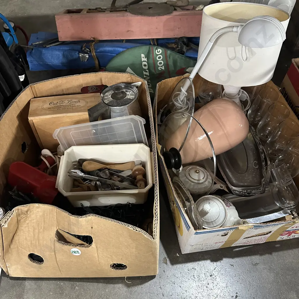 Two boxes lamps, xmas lights, black caps pads etc. Image 1++