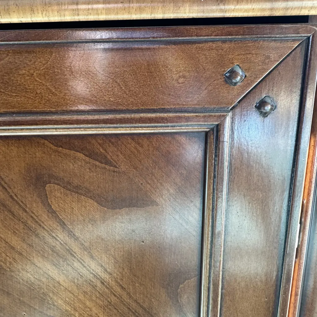 Italian made display case with cutlery drawer 2200 x 1000 Image 1++