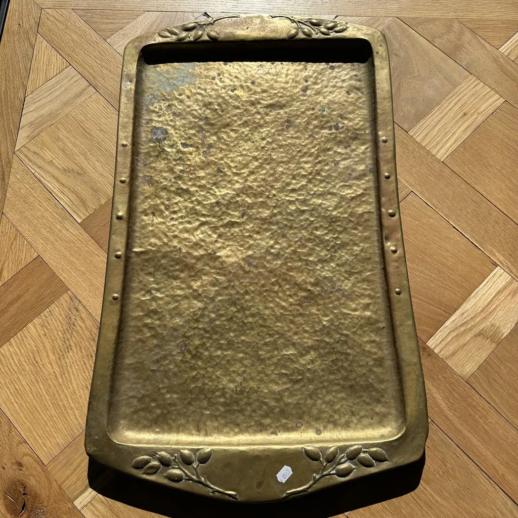 Arts & Craft hand beaten Brass srving tray 65cm x 37cm Image 1++