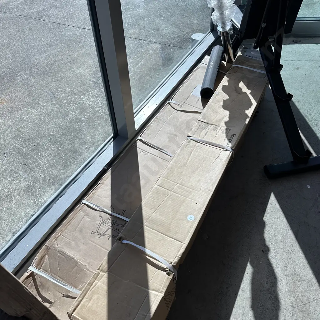 New squat rack system plus bar and bench press Image 1++