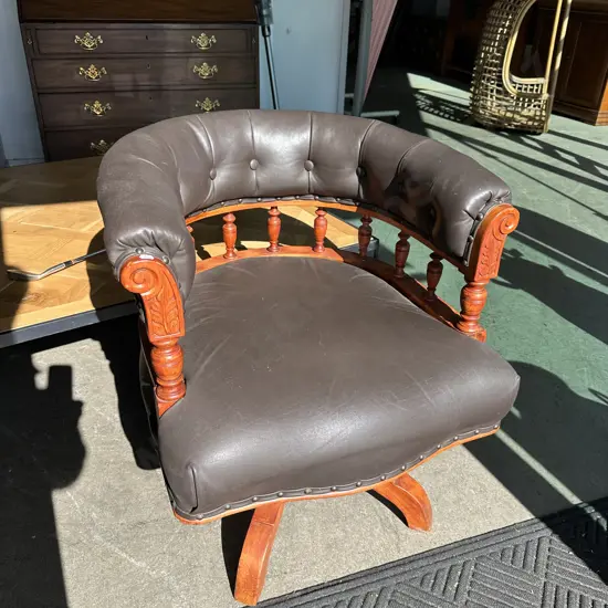 Captains revolving leather tub chair
