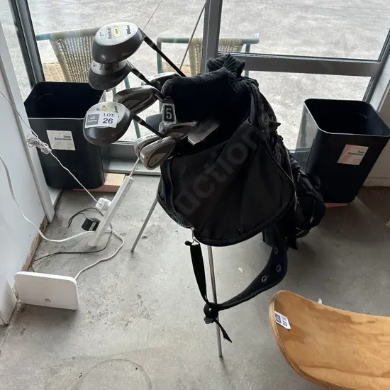 Golf bag & clubs - Wilson