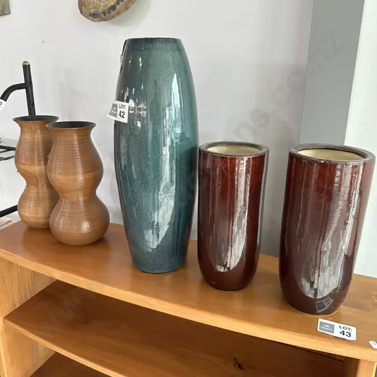 5 vases