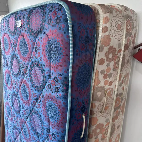 3 x single mattresses