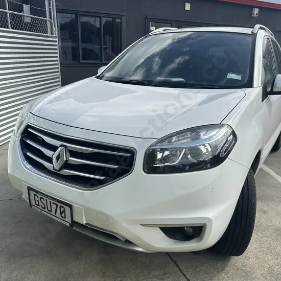 2013 Renault Koleos 4x4 new WOF & service, leather interior 125000kms