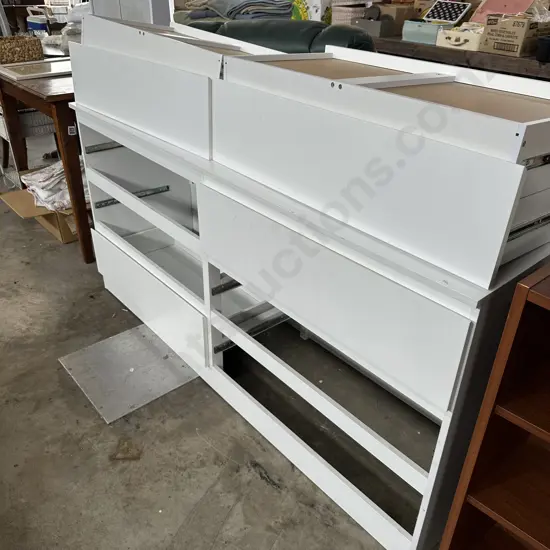 Chest drawers - as is