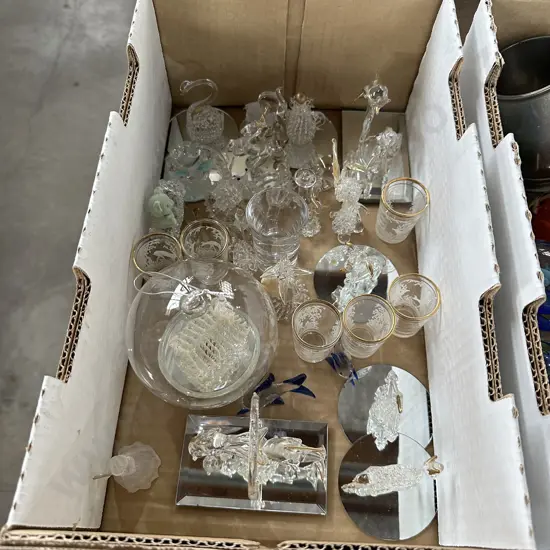 Miniiture glass figures