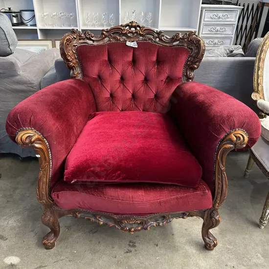 Regal chair