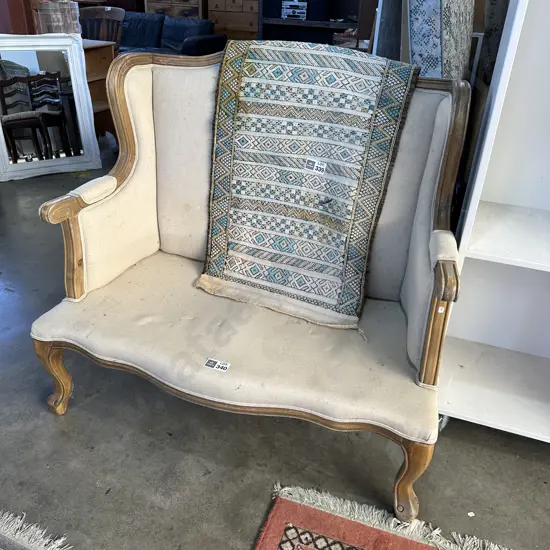 Love seat (no cushion)