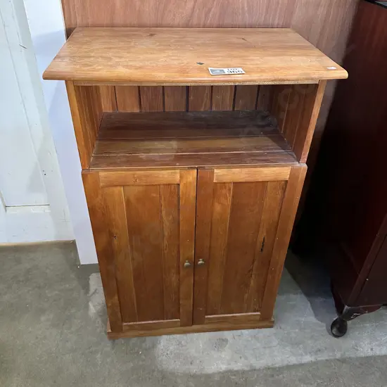 Solid side cabinet