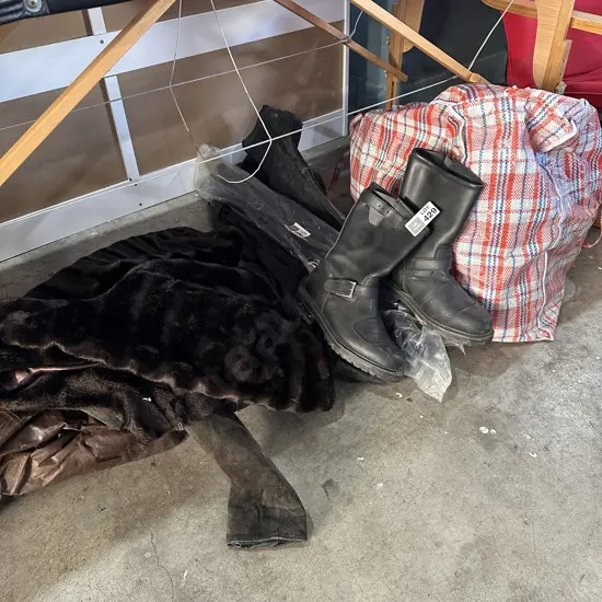 Jacets, boots, speaker stand etc