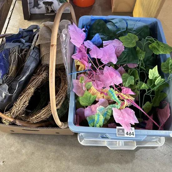 Bin fake leaf, wreath etc