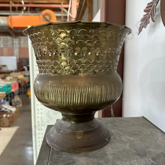 Brass planter 27cm h