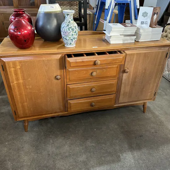 Sideboard