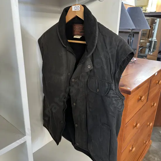 Outback oilskin vest size S