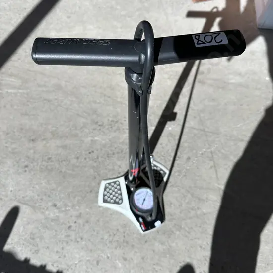 Bike pump