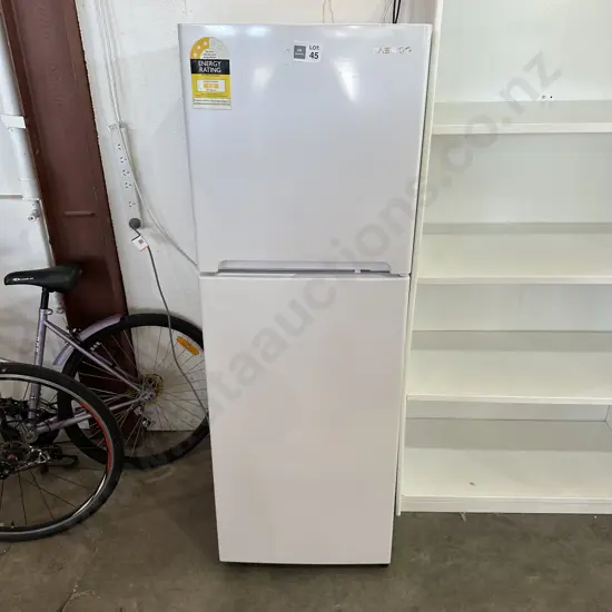 Fridge freezer - struggling to keep temp right down