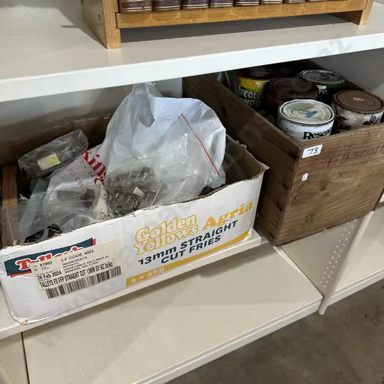 2 boxes paint hinges