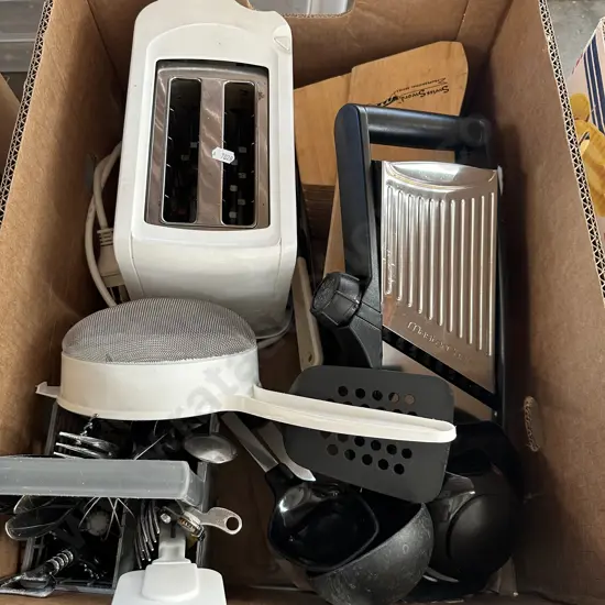 box cutlery utensils toaster knife block