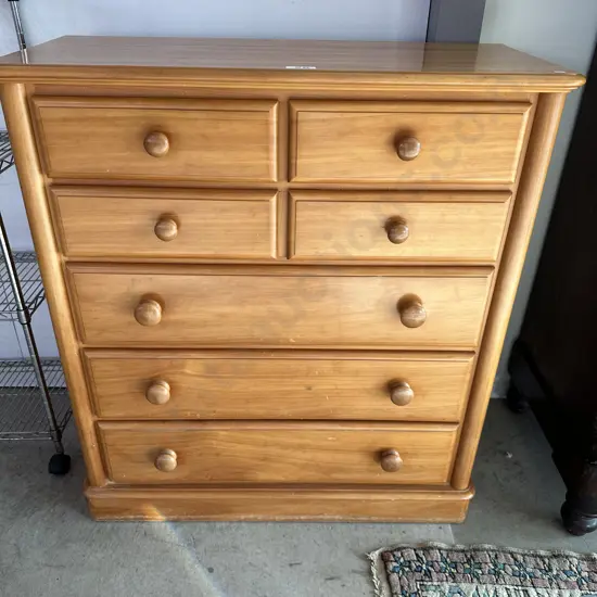 Kauri chest