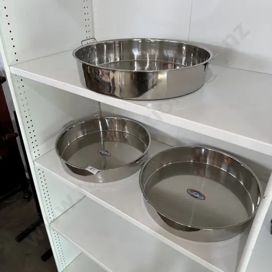 3 Stainless pans