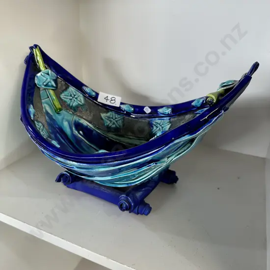 KT Gold pottery bowl