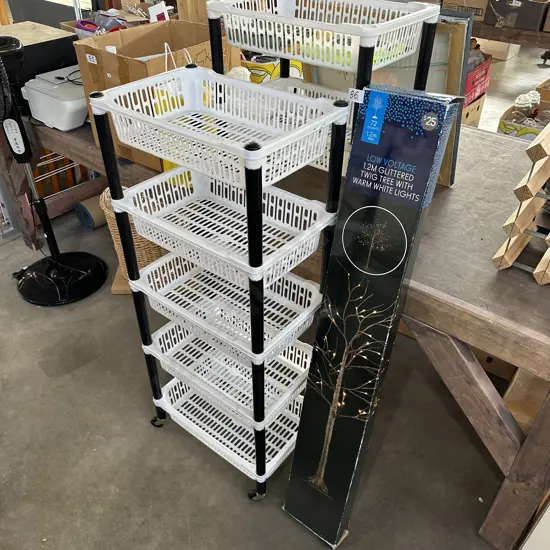 Vege stand, tree etc