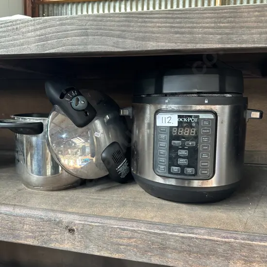 2 pressure cookers